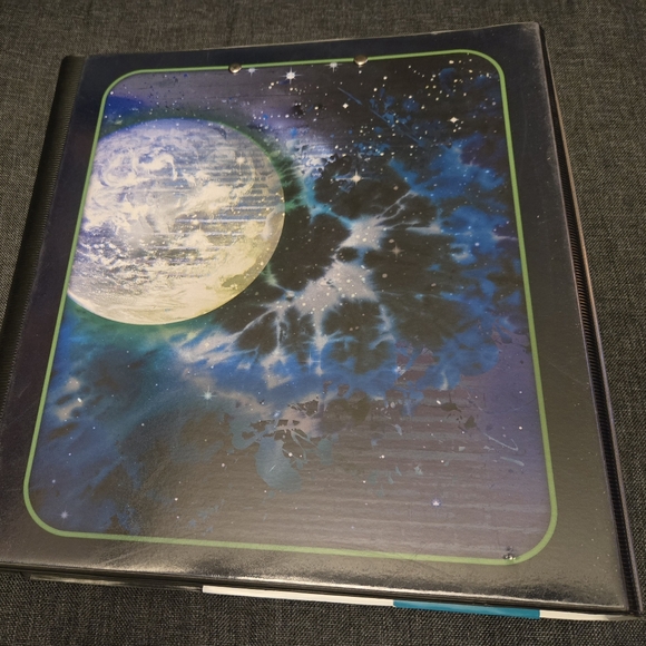 Trapper Keeper Binder Portfolio Folder 2023 - Retro Moon 80s 90s - Picture 2 of 4